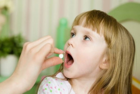 Antibiotika u malých dětí: kdy pomáhají a kdy škodí?